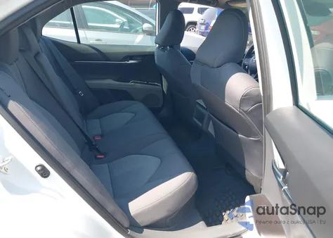 2024 Toyota Camry Le z USA, uszkodzony, nr VIN 4T1C31AK1RU630038